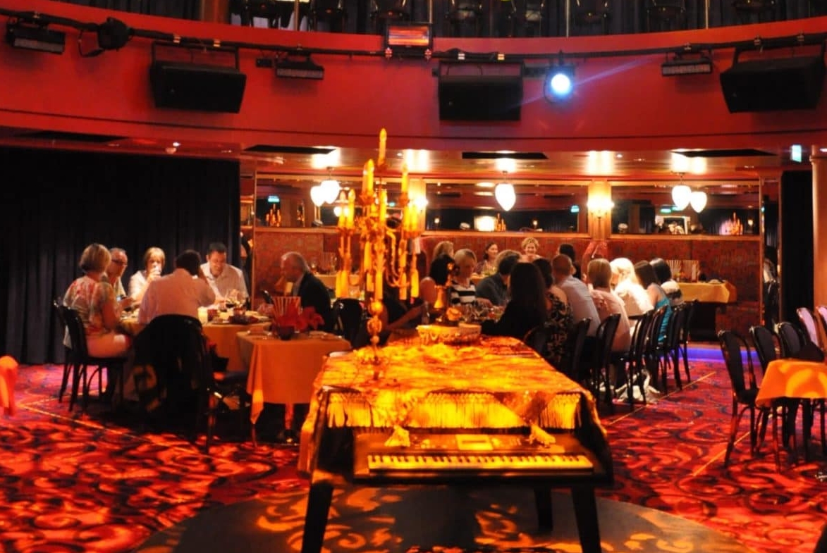 Norwegian Epic Spiegel Tent Dinner show