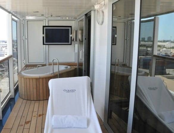 Oceania Marina Suite with whirlpool