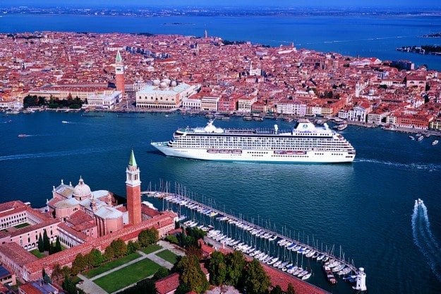 Crystal Cruises Crystal Serenity in Venice