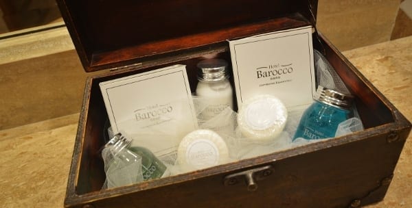 Nice assortment of upscale toiletries. Made in Italia of course!