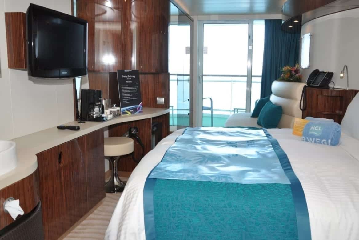 norwegian epic balcony room tour