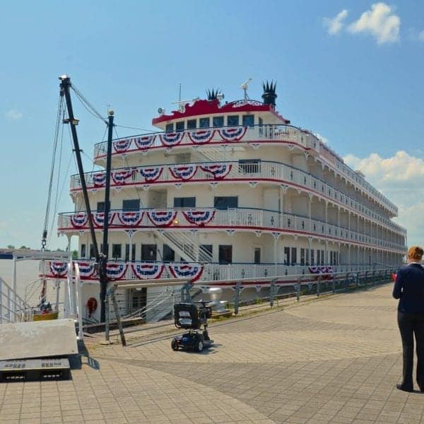 001 – Queen of the Mississippi Captain and an Inside Passage Cruise