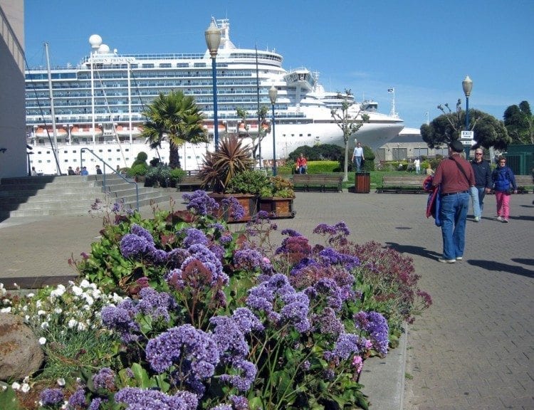 The Crown Princess docked within walking distance of San Francisco’s Pier 39, The Aquarium on the Bay, as well Fisherman’s Wharf sightseeing options, attractions and mouth-watering aromas.