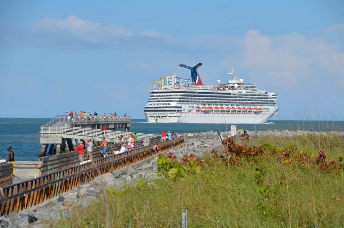 cape canaveral cruise parking