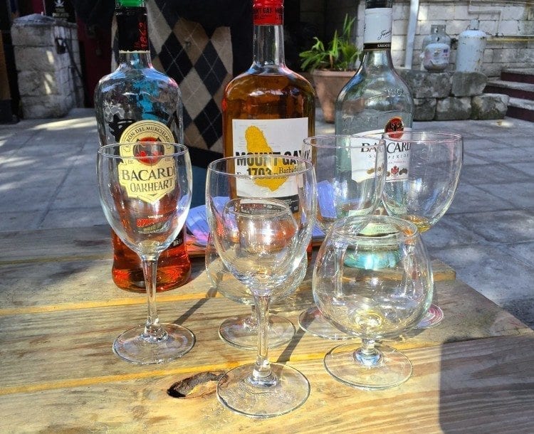 Nassau rum and food walking tour at Pirate's Pub