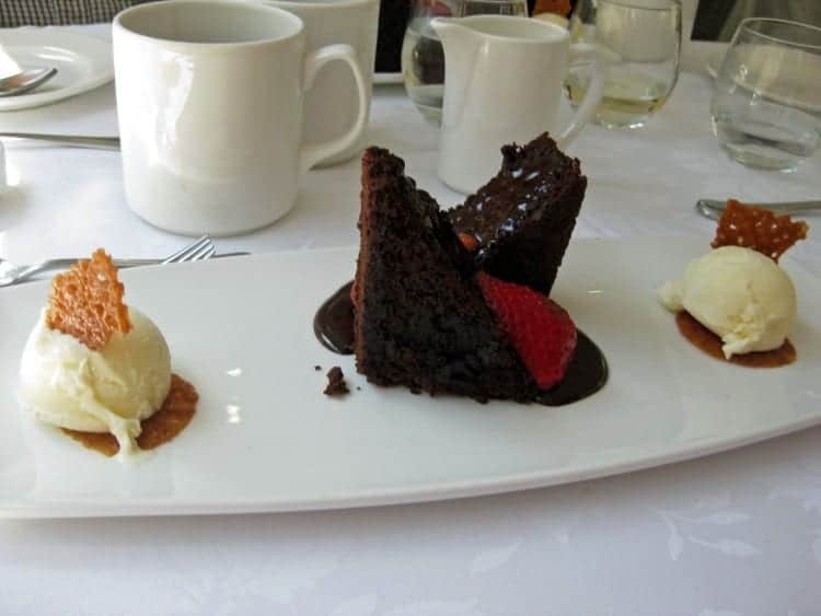 Rocky Mountaineer Gold Leaf lunches provide a delicious dessert finale.