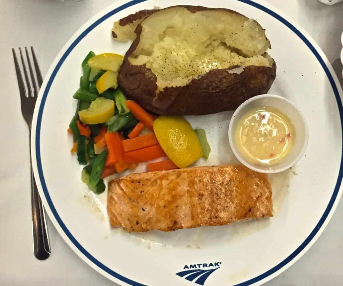 Amtrak dining car dinner