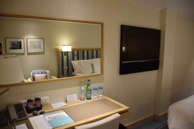 Viking Star vanity/desk area with the makeup mirror closed.