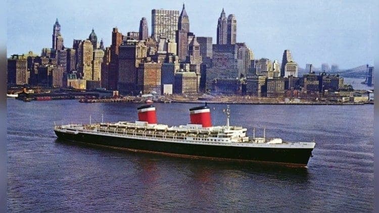 The S.S. United States departs from New York on July 3, 1952 bound for LeHavre and Southampton. Photo credit: Alexandre Deblois.