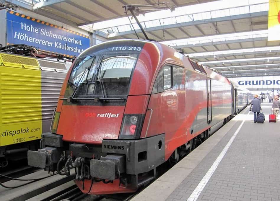 German Railjet train to Budapest