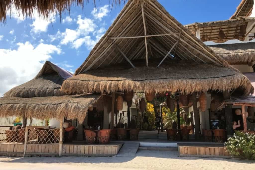 40 canones restaurant costa maya mexico