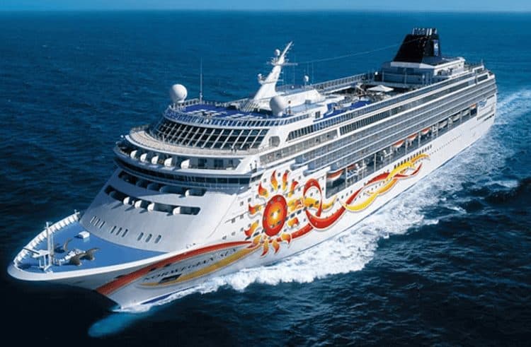 Norwegian Sun cruises to Cuba