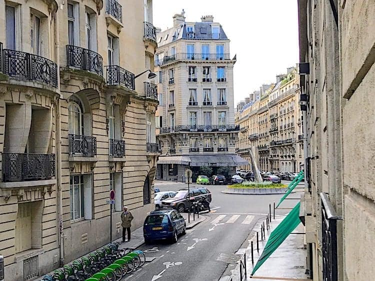 Best time to Visit Paris is when there's no traffic at Place du Mexico.