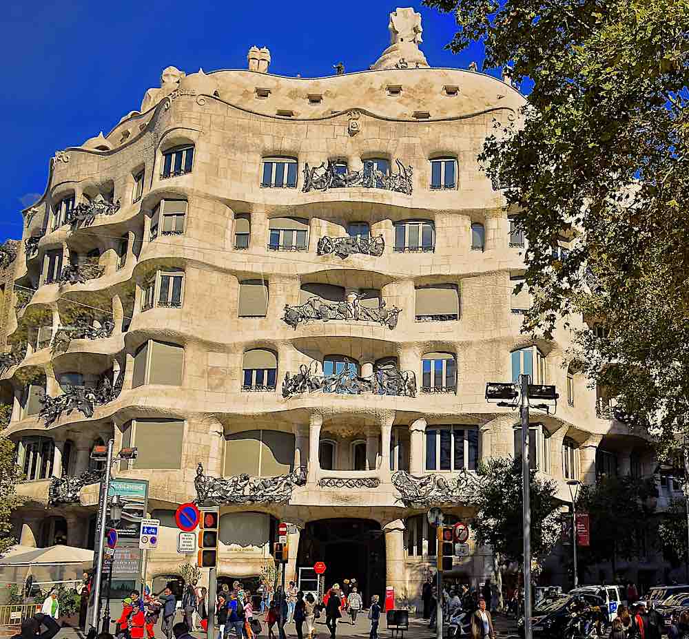 Barcelona Gaudi Casa Mila residence