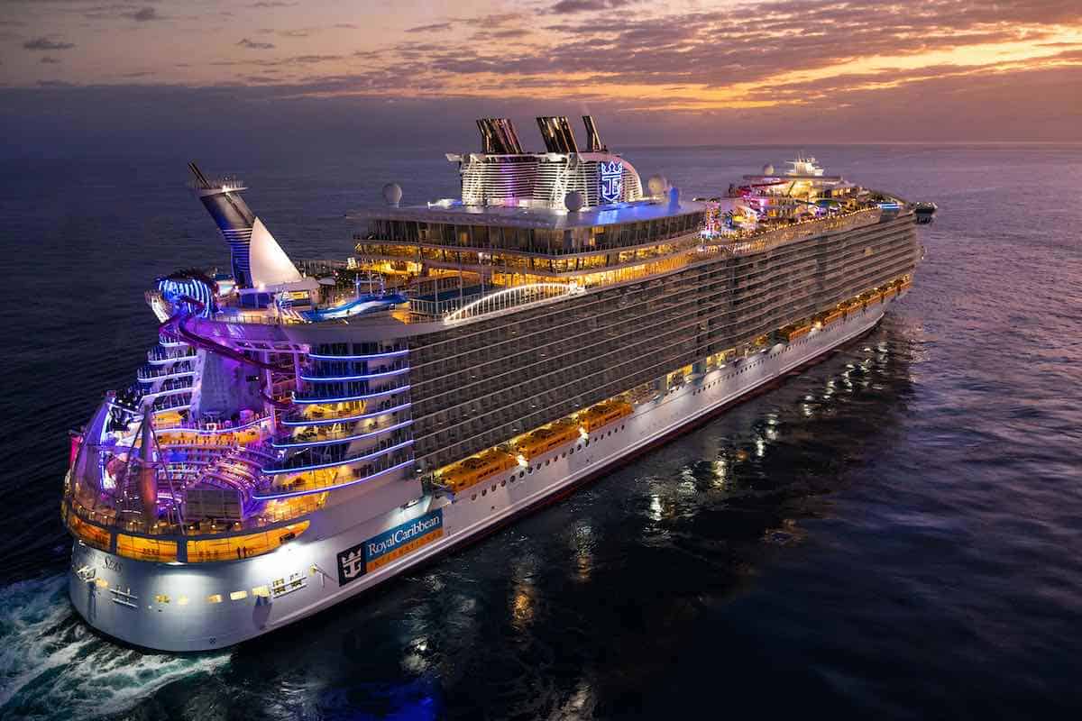 oasis-of-the-seas-in-miami-after-multi-million-dollar-refurbishment