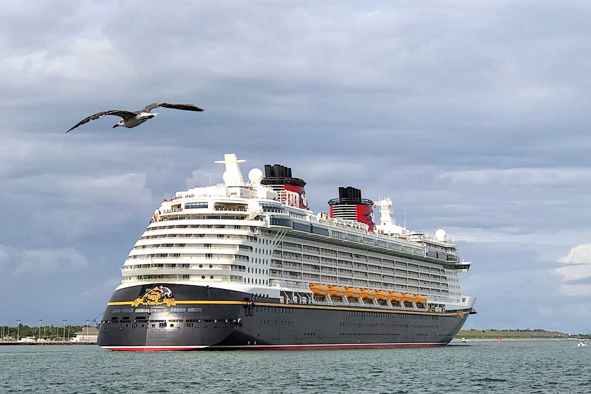 Disney Fantasy leaving Port Canaveral