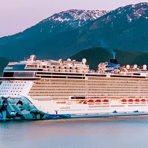 Norwegian Bliss Dining Guide to All 19 Specialty and Free Restaurants