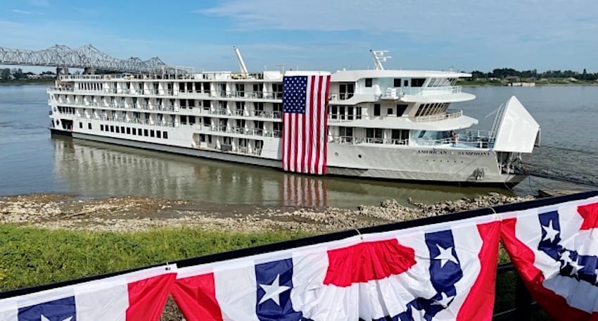 American Symphony docked in Natchez, Mississippi