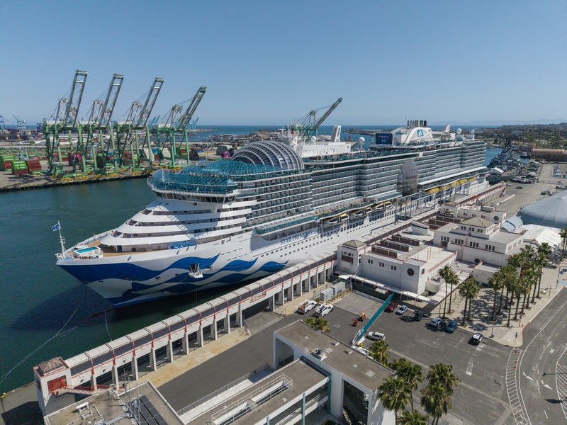 Massive New Star Princess Cruise Ship Makes Grand Arrival at the Port of Los Angeles