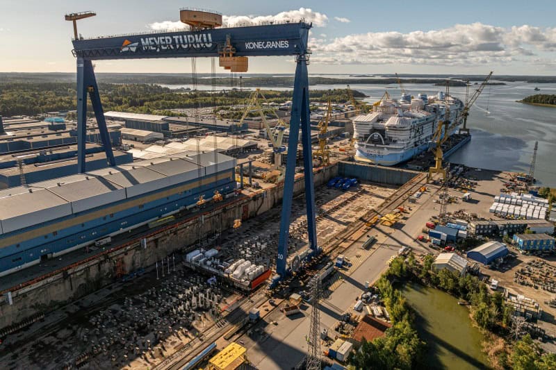 Keel Laid for Royal Caribbeans Soon-To-Be-Named Icon 5