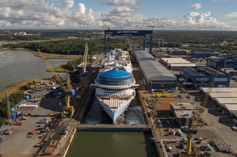 Royal Caribbeans Hero of the Seas to Enter Service Early